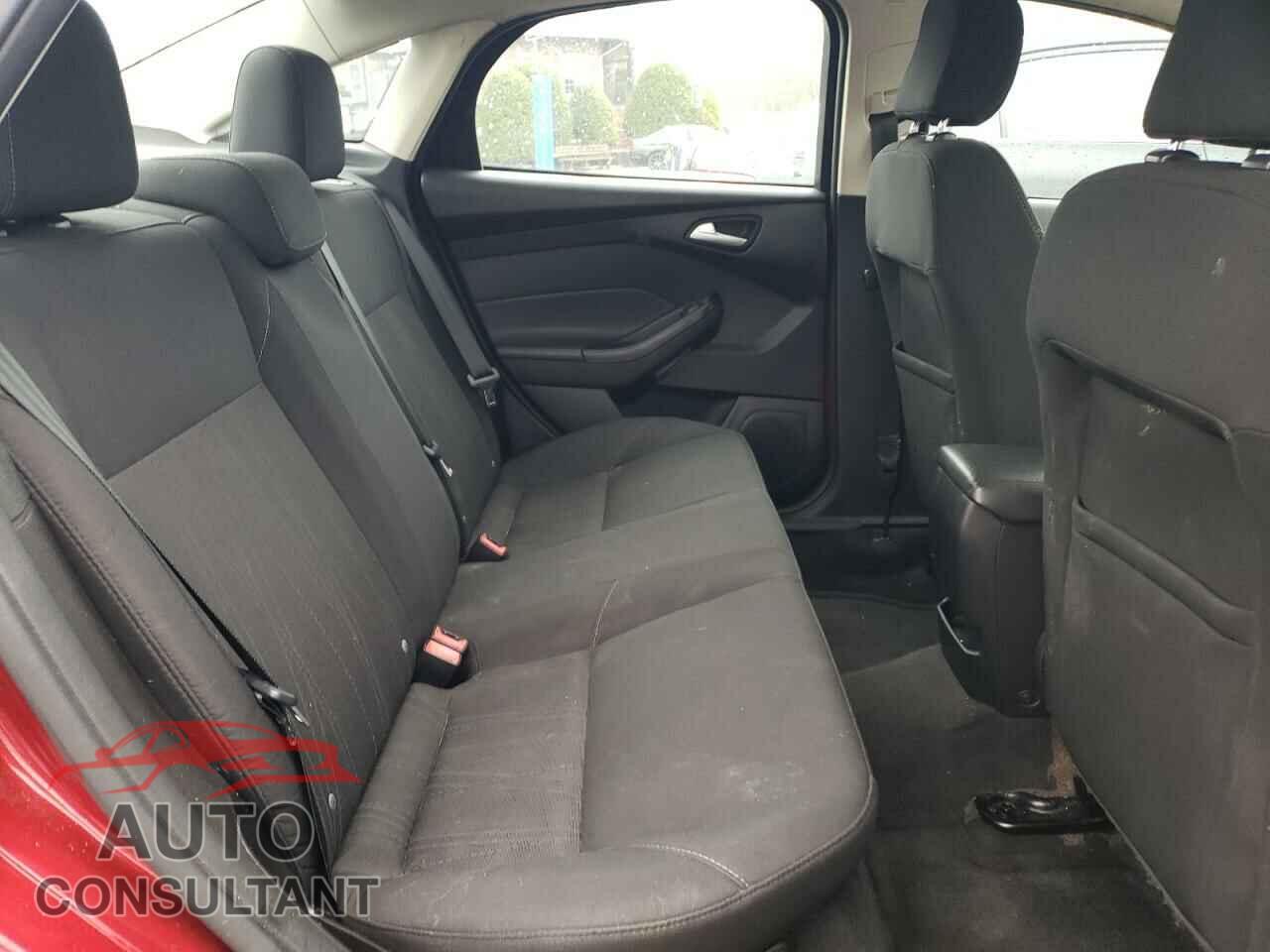 FORD FOCUS 2016 - 1FADP3F26GL400795