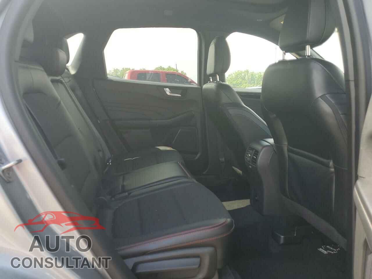 FORD ESCAPE ST 2023 - 1FMCU9MN7PUB10697