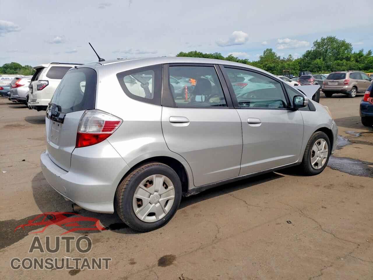 HONDA FIT 2012 - JHMGE8H31CC005299
