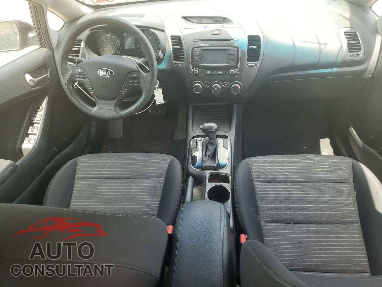 KIA FORTE 2017 - 3KPFL4A73HE094351