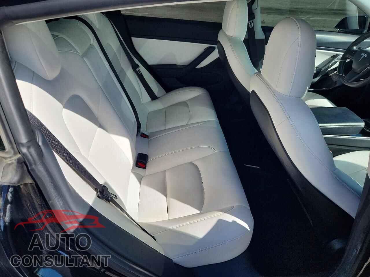 TESLA MODEL 3 2020 - 5YJ3E1EA2LF744095