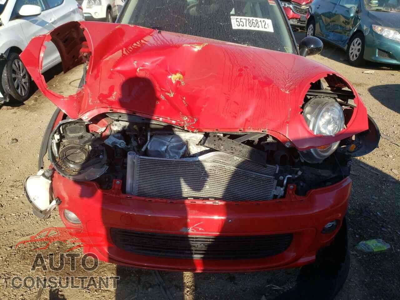MINI COOPER 2013 - WMWSU3C55DT677469