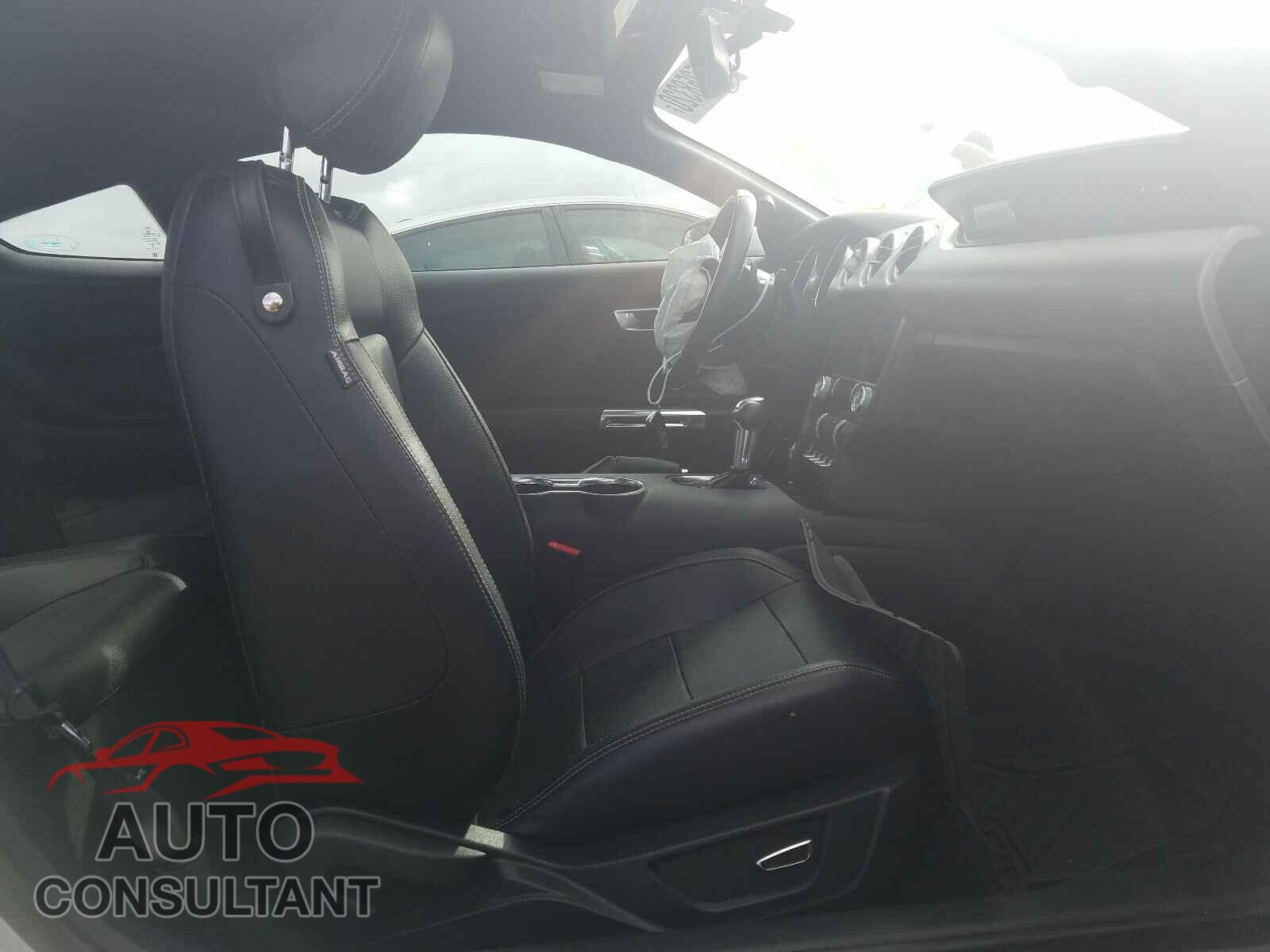 FORD MUSTANG 2018 - 1FA6P8TH7J5115615