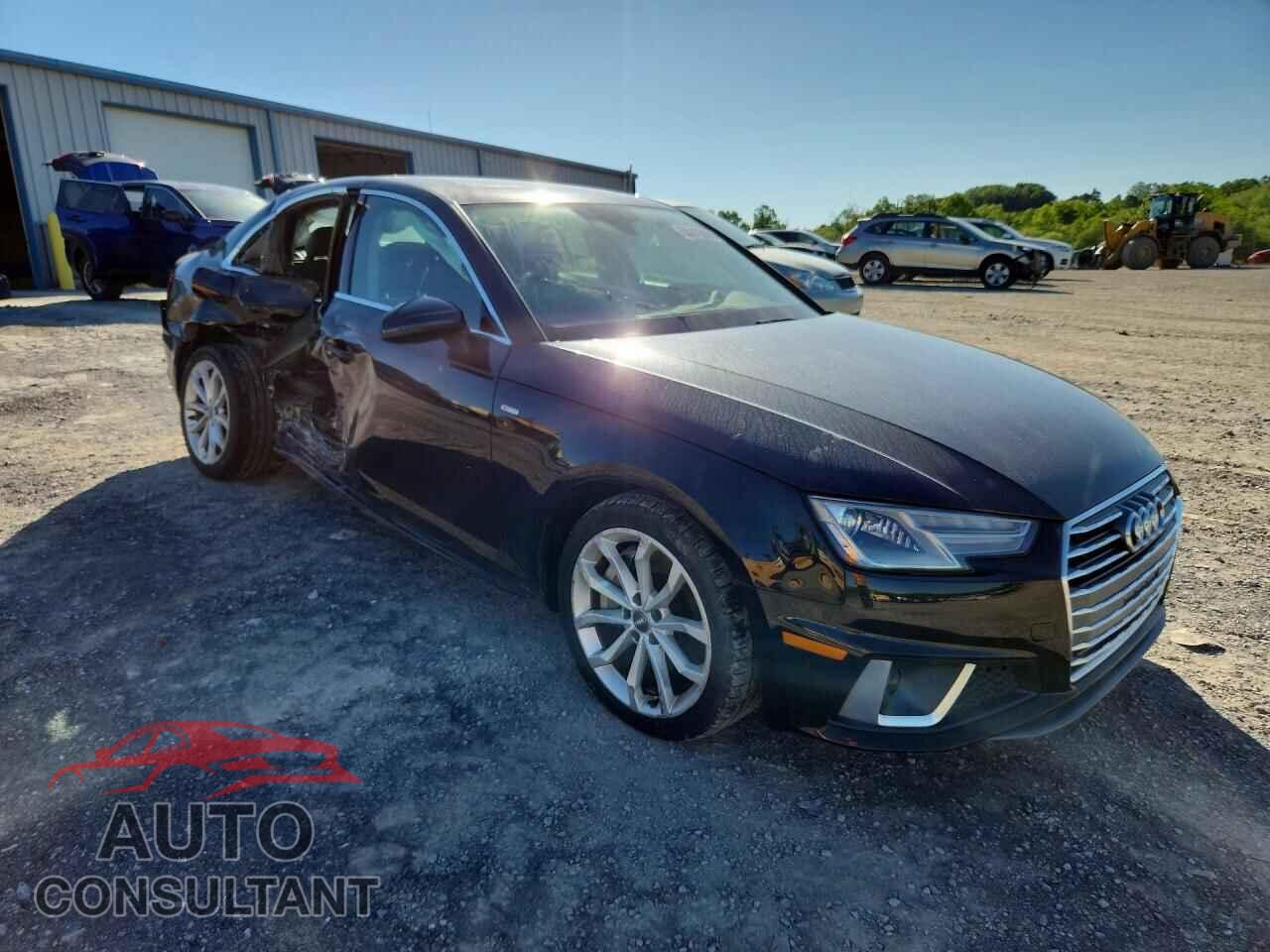 AUDI A4 2019 - WAUDNAF43KN002783