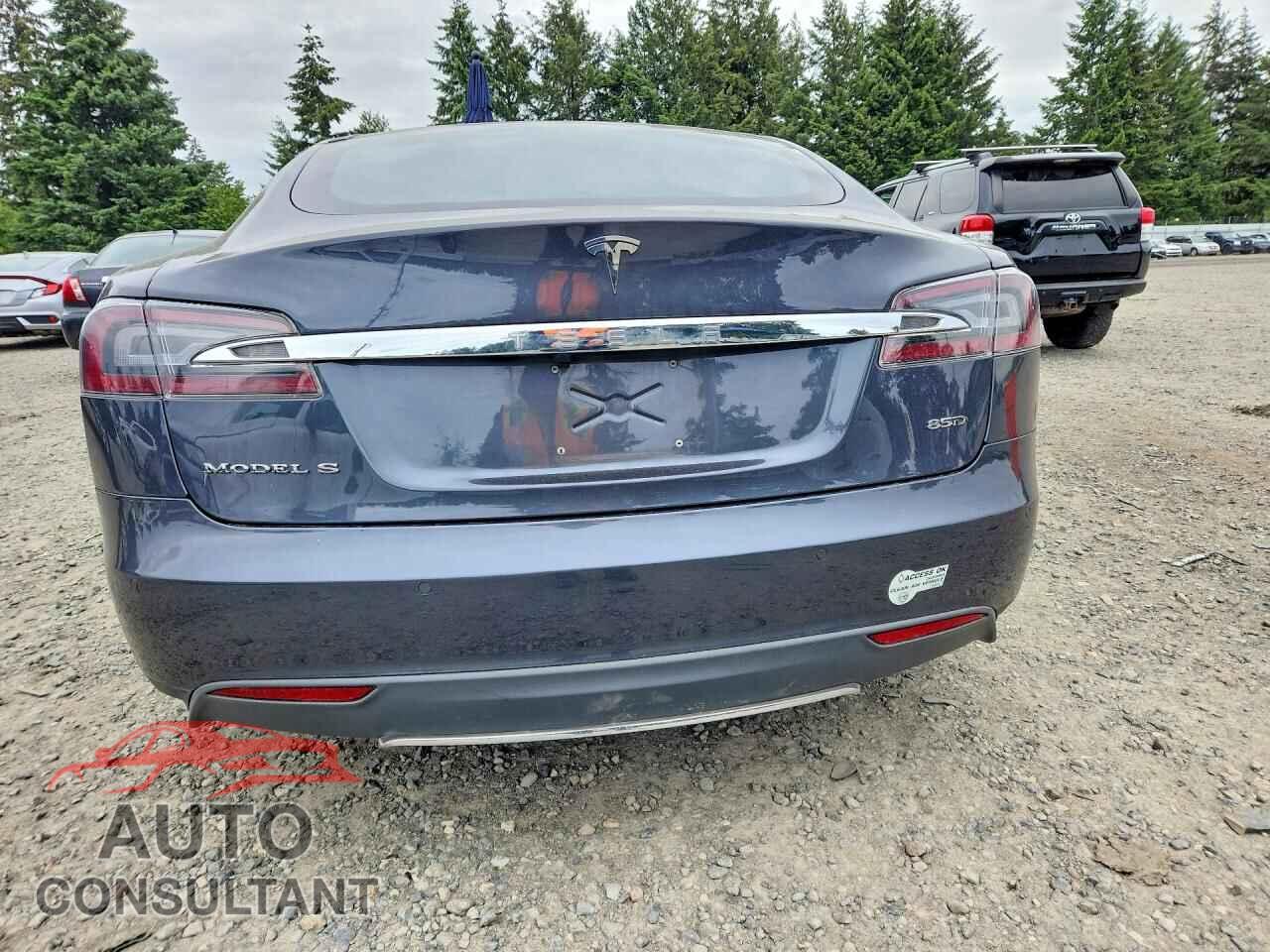 TESLA MODEL S 2015 - 5YJSA1E27FF104839