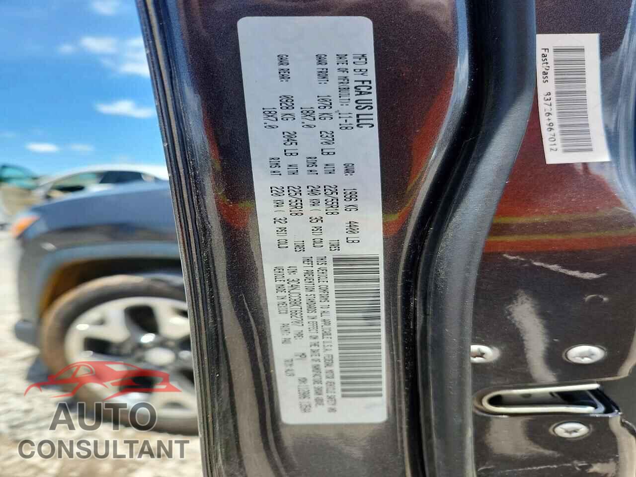 JEEP COMPASS 2019 - 3C4NJCCB8KT662707