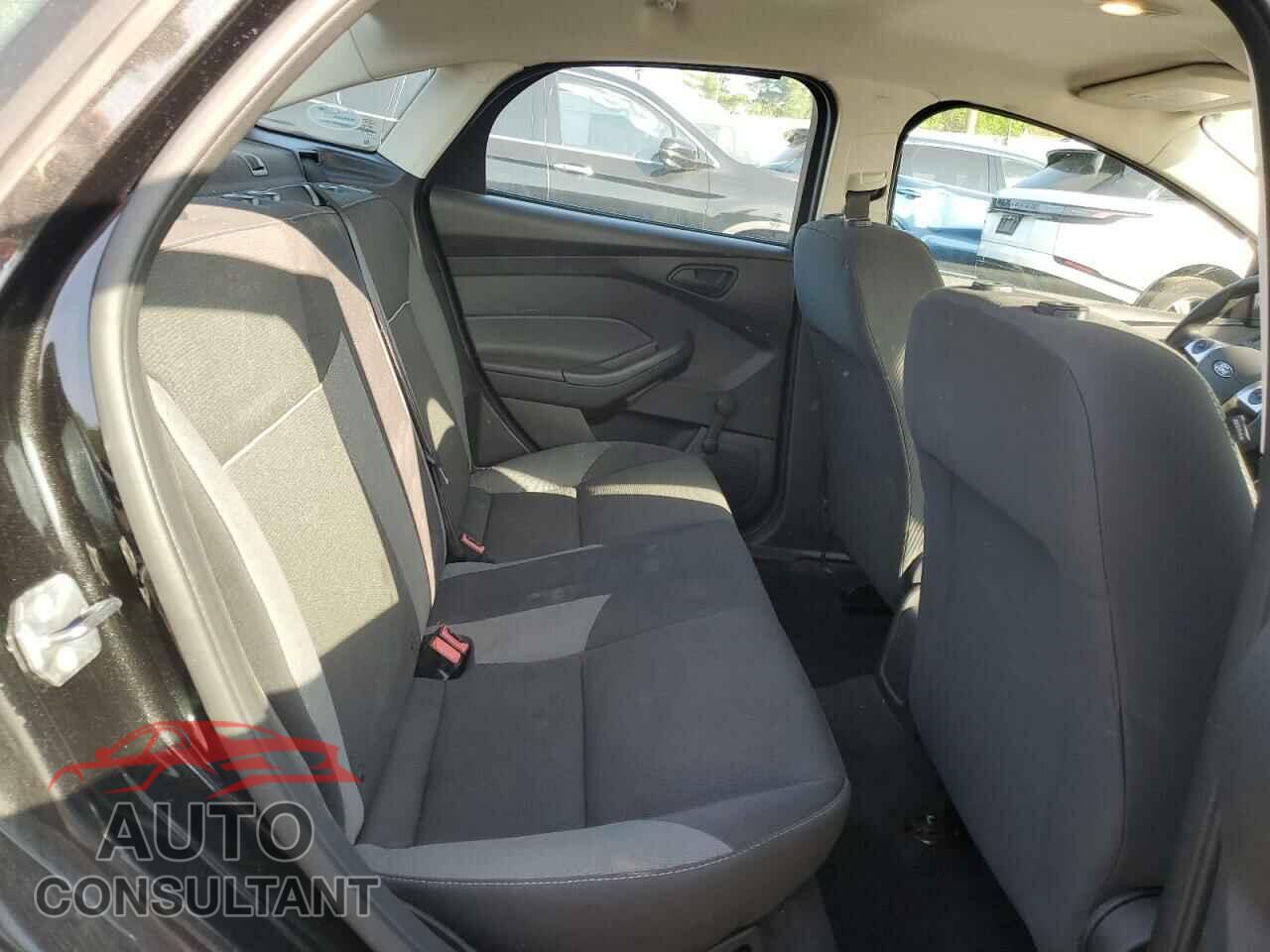 FORD FOCUS 2013 - 1FADP3E25DL206823