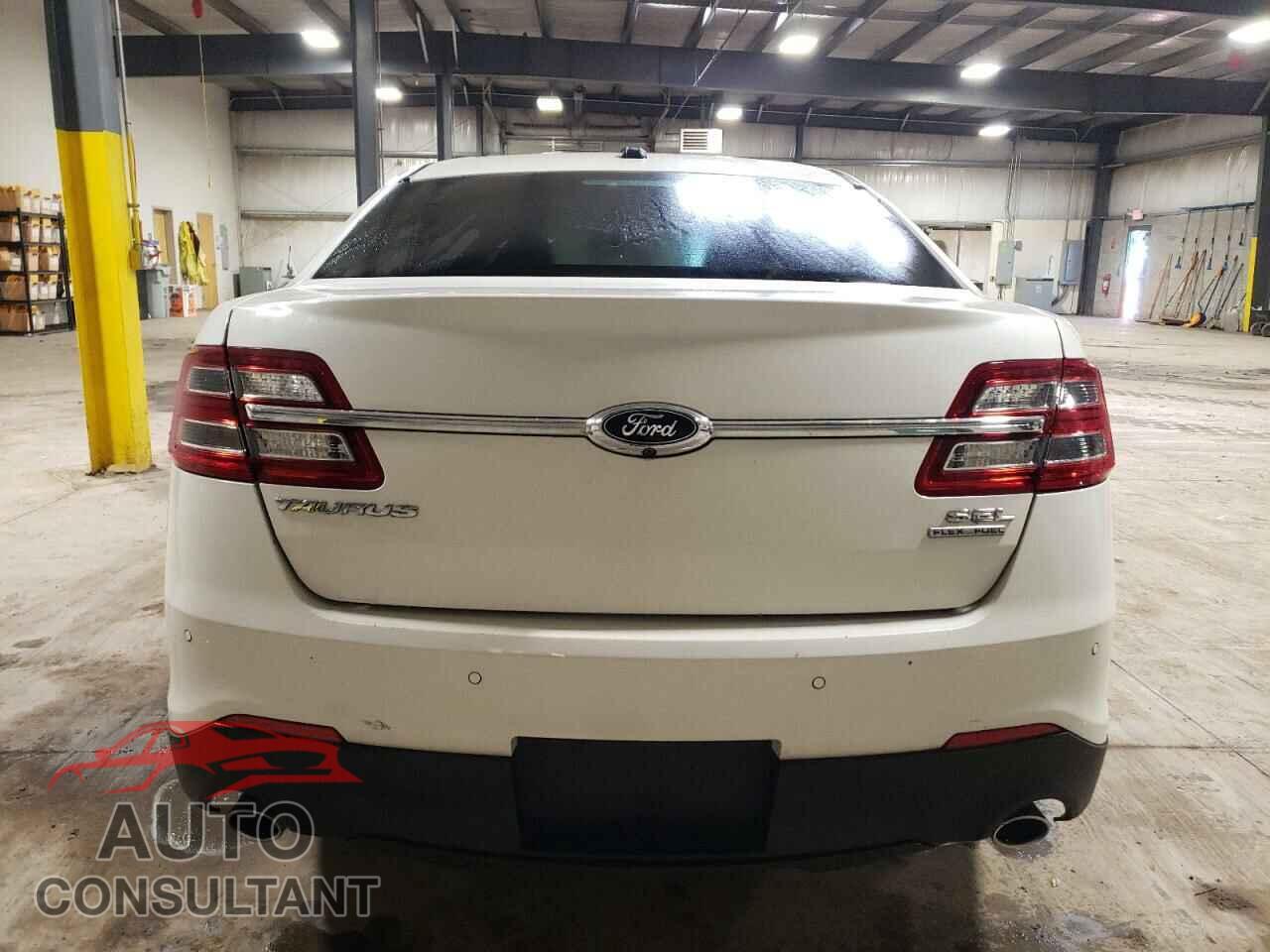 FORD TAURUS 2016 - 1FAHP2E81GG133379