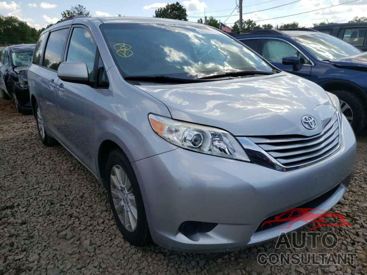 TOYOTA SIENNA 2015 - 5TDJK3DC8FS124916