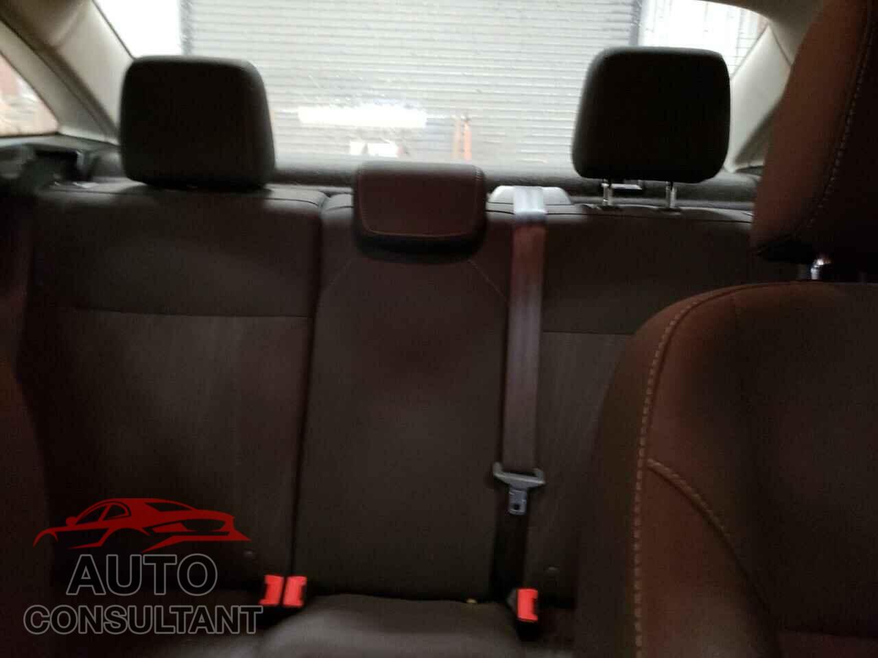 FORD FOCUS 2017 - 1FADP3FE8HL226563