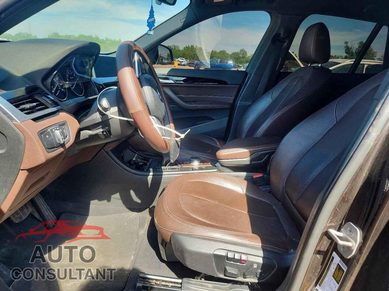 BMW X1 2017 - WBXHT3C32H5F70751