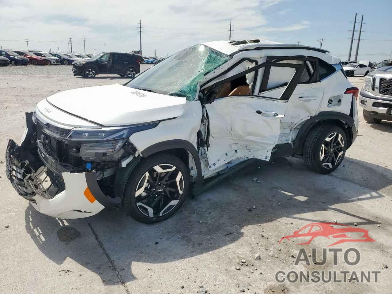 KIA SELTOS 2024 - KNDETCA77R7492881