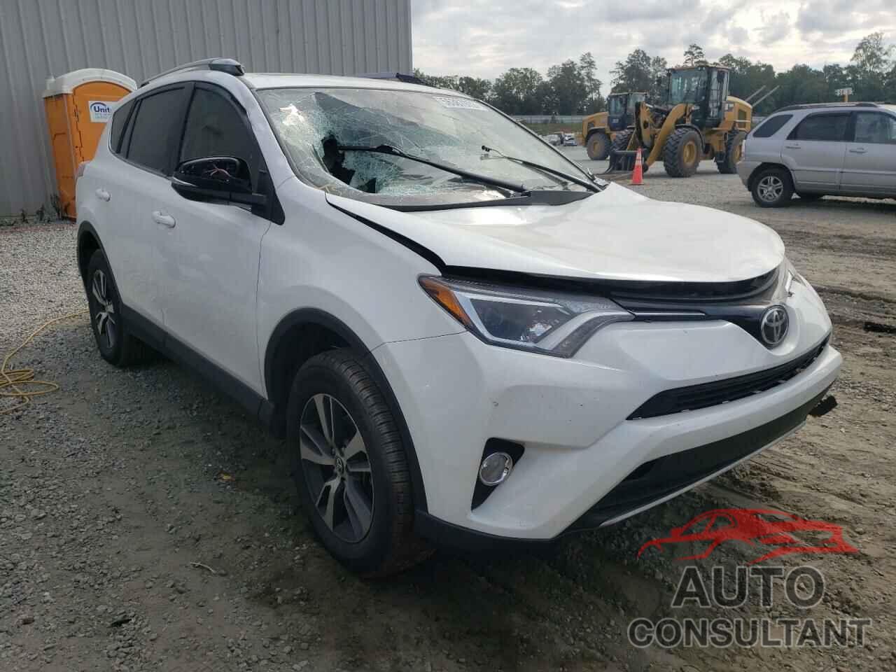 TOYOTA RAV4 2017 - JTMWFREV3HJ113576
