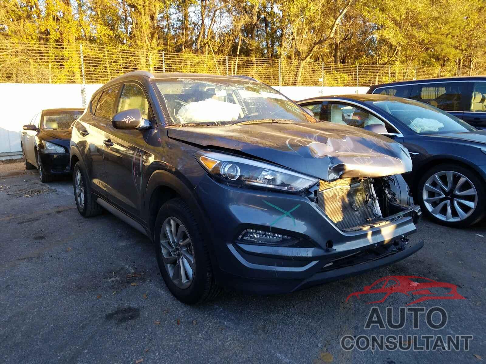 HYUNDAI TUCSON 2018 - KM8J33A41JU679667
