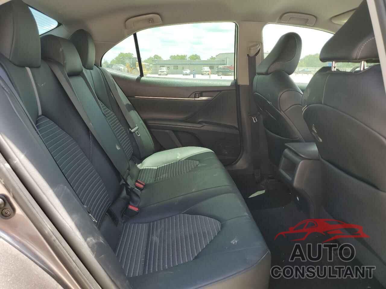 TOYOTA CAMRY 2020 - 4T1G11AKXLU369569