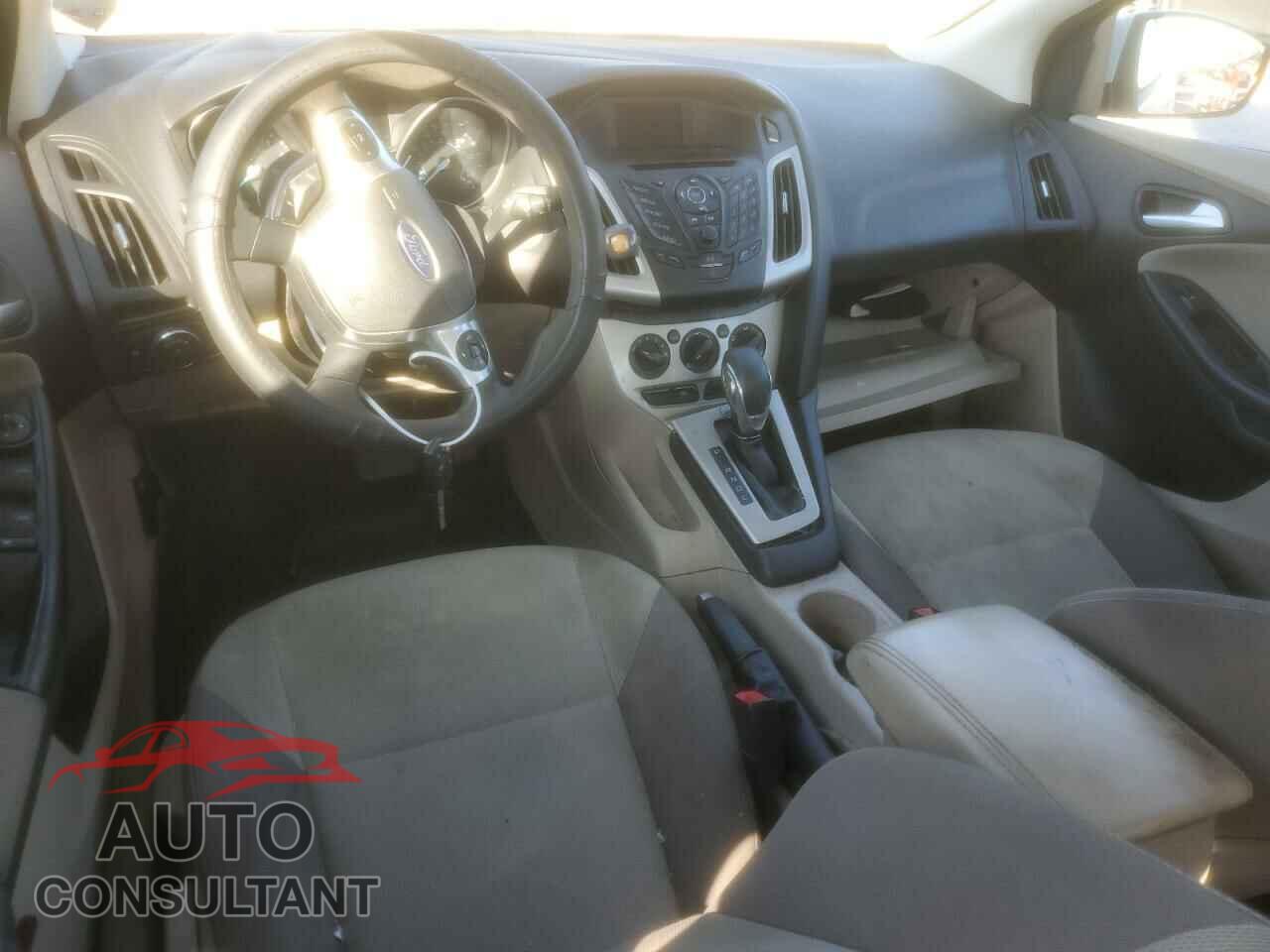 FORD FOCUS 2014 - 1FADP3F2XEL186858