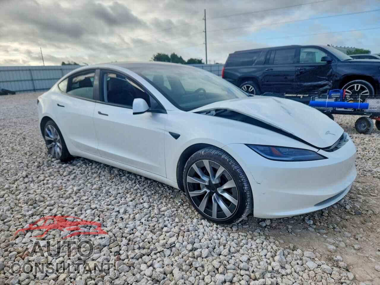 TESLA MODEL 3 2025 - 5YJ3E1EA4SF064567