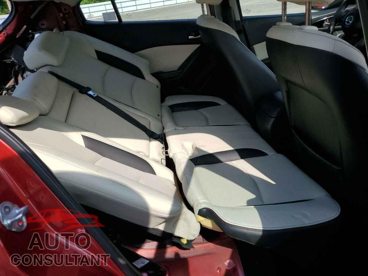 MAZDA 3 2015 - JM1BM1M34F1234653