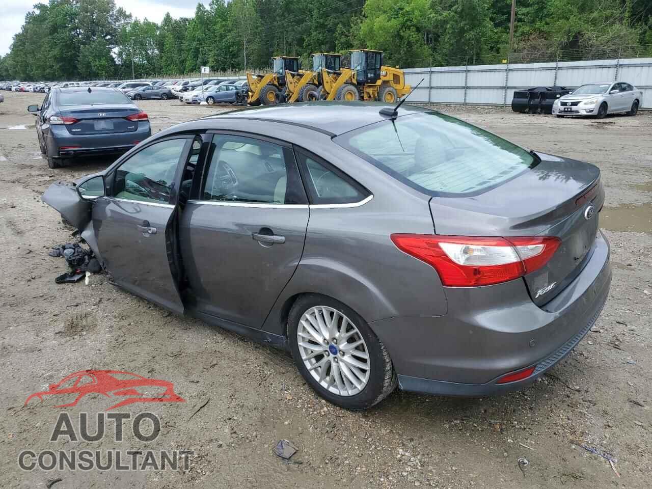 FORD FOCUS 2012 - 1FAHP3H28CL288218