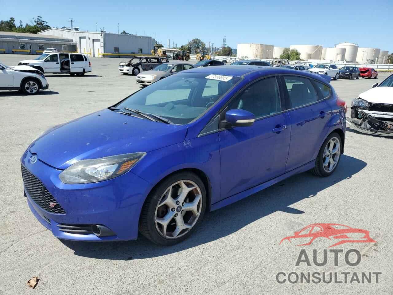 FORD FOCUS 2013 - 1FADP3L94DL312972