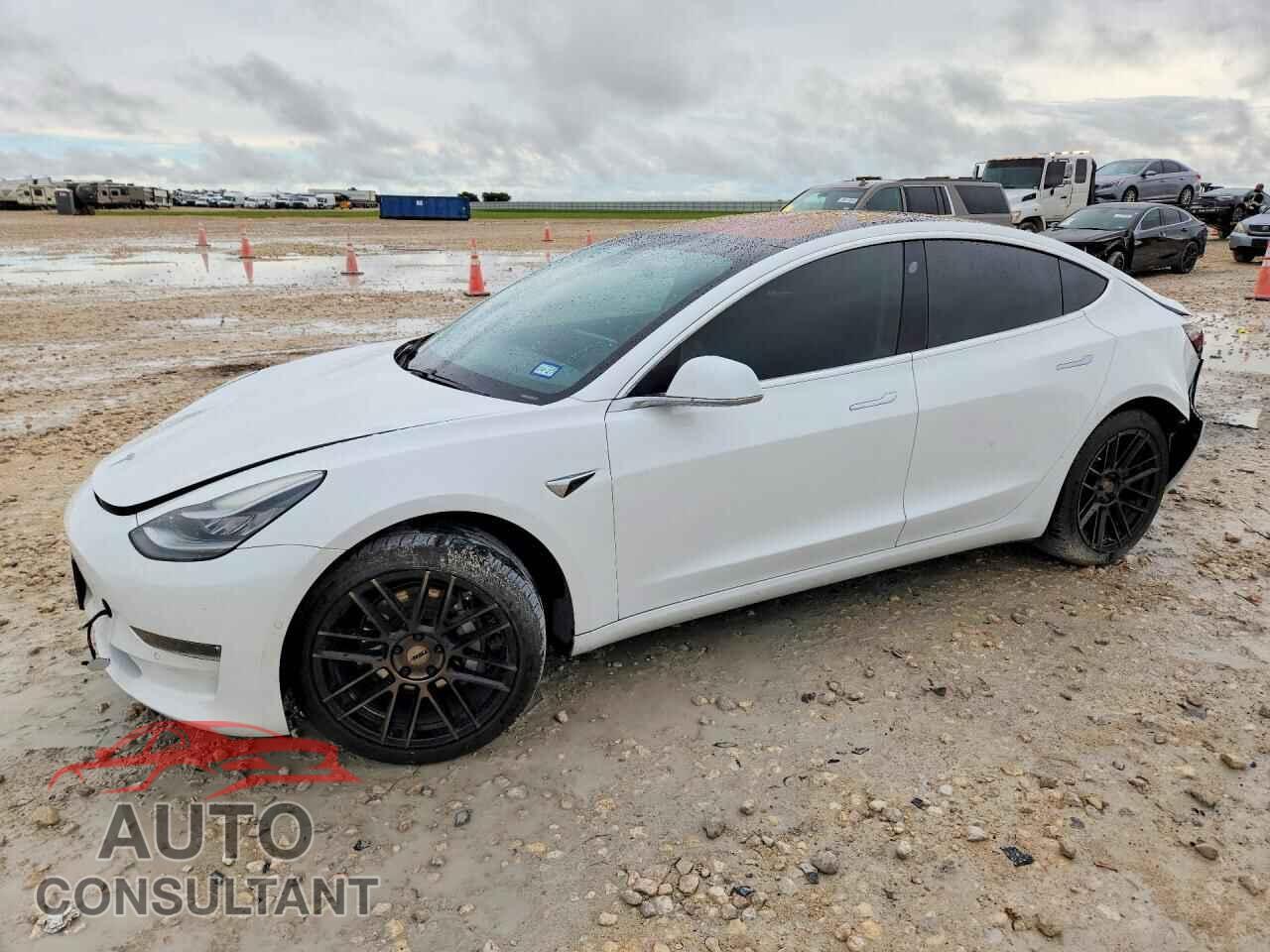 TESLA MODEL 3 2018 - 5YJ3E1EA2JF035258
