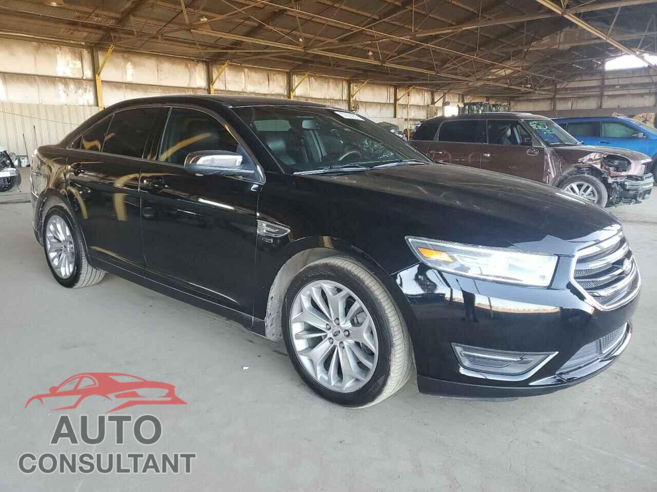 FORD TAURUS 2018 - 1FAHP2F87JG133473