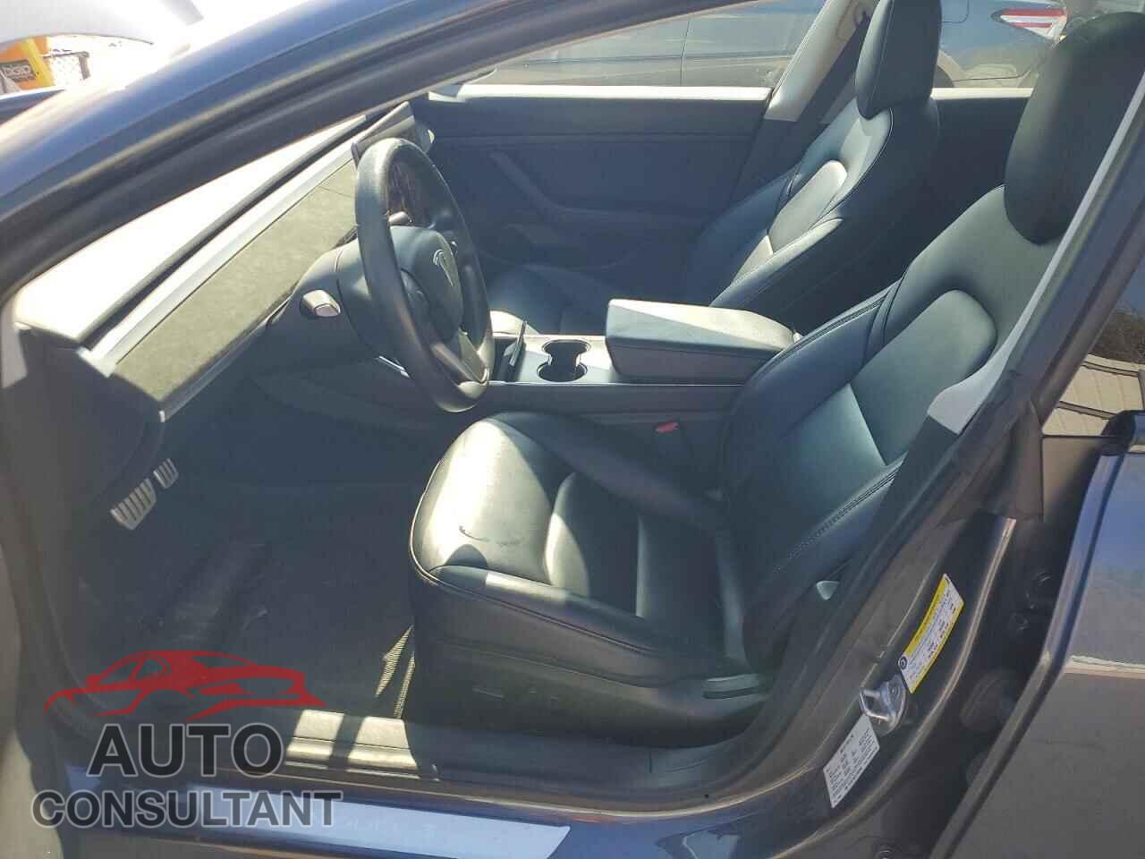 TESLA MODEL 3 2020 - 5YJ3E1EC2LF602945