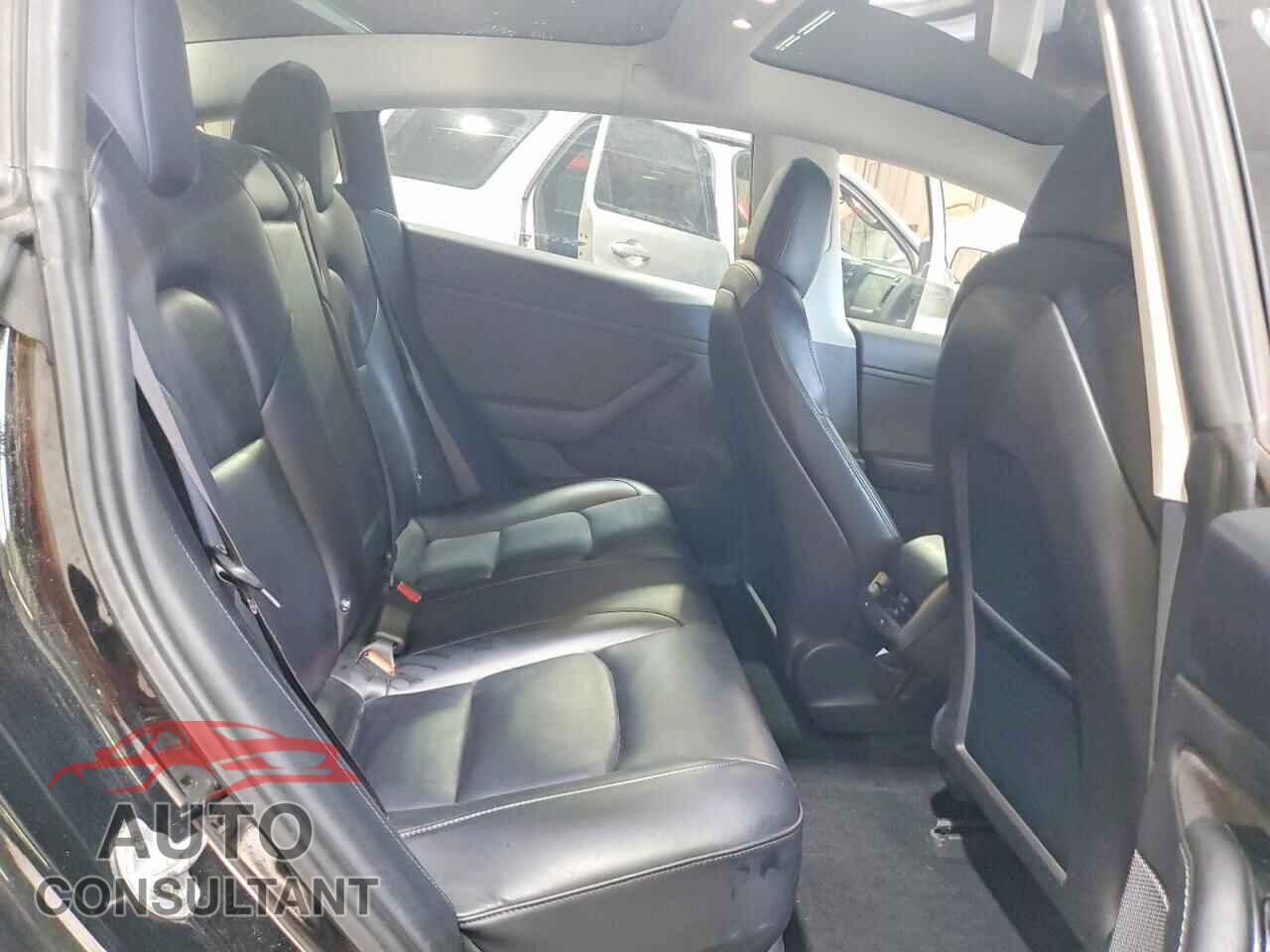 TESLA MODEL 3 2018 - 5YJ3E1EA6JF036204
