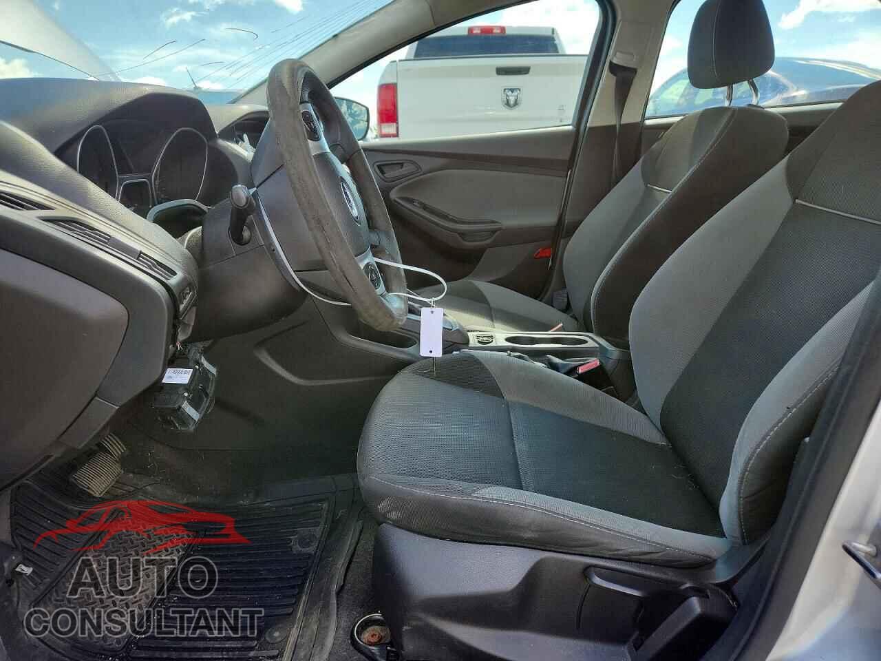 FORD FOCUS 2013 - 1FADP3E22DL250231