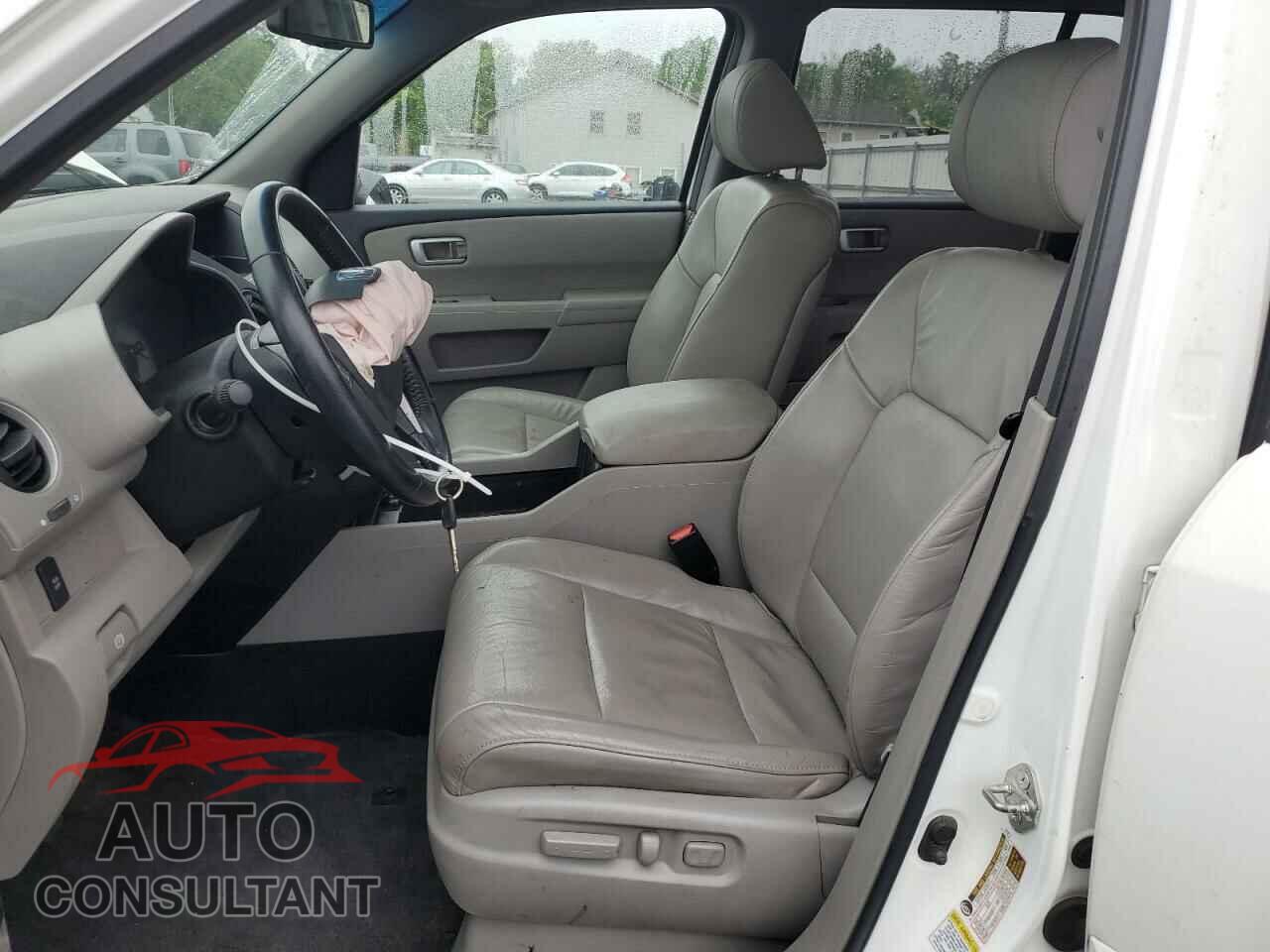 HONDA PILOT 2011 - 5FNYF4H53BB037878