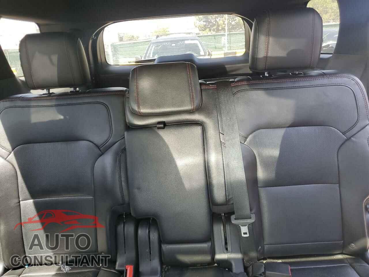 FORD EXPLORER 2018 - 1FM5K8GT7JGB31171