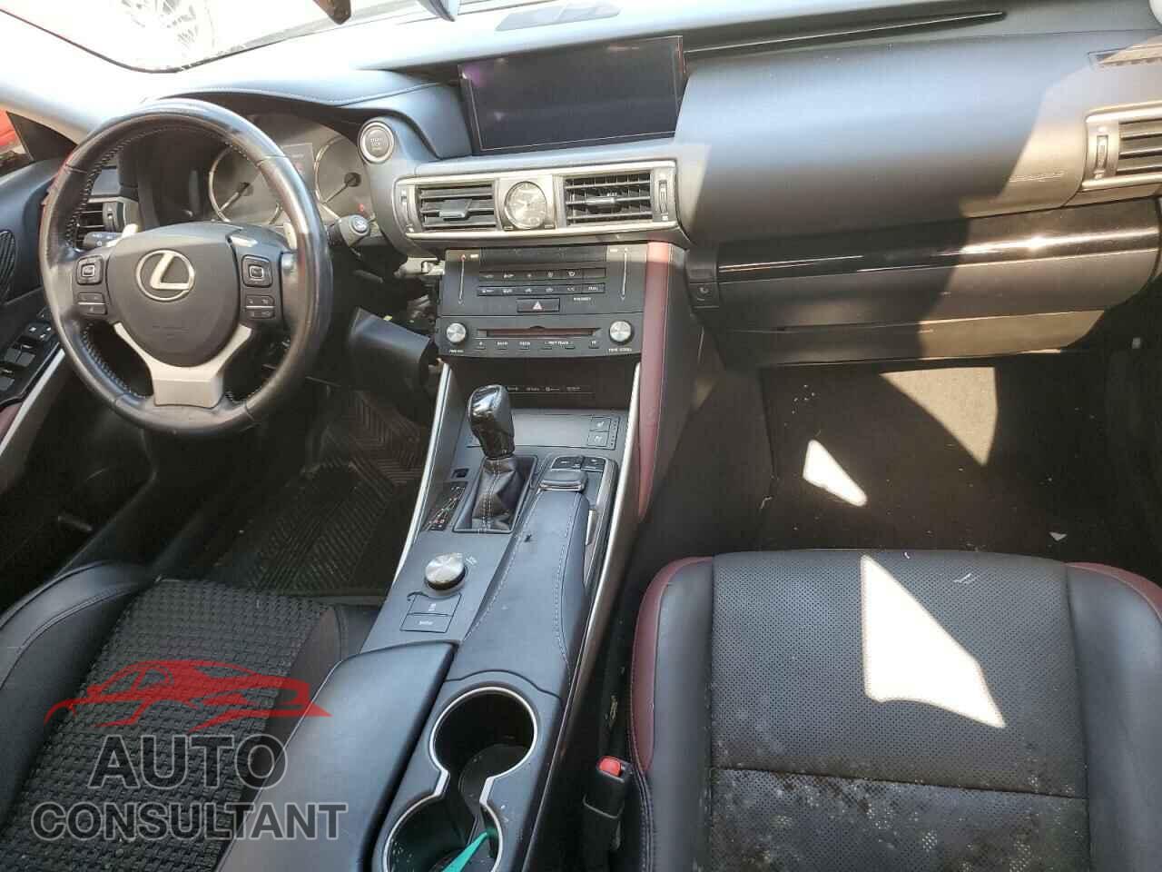 LEXUS IS 2017 - JTHBA1D26H5056030