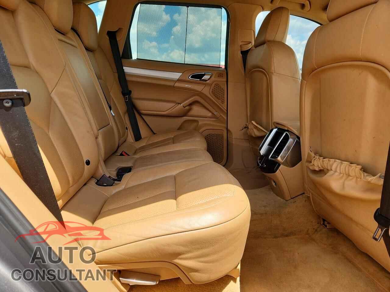 PORSCHE CAYENNE 2011 - WP1AA2A24BLA04100