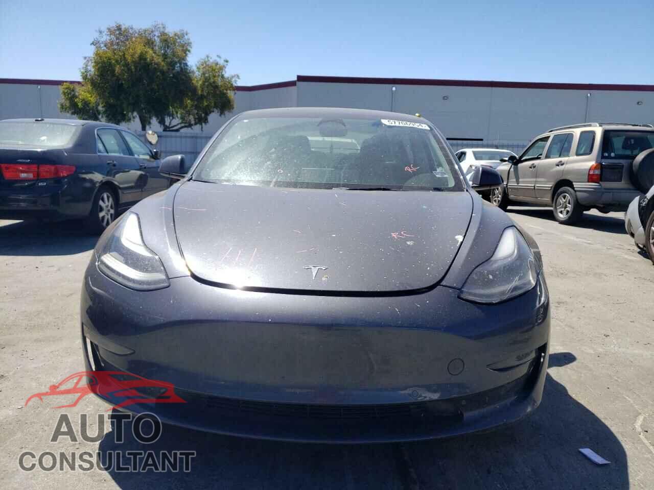 TESLA MODEL 3 2022 - 5YJ3E1EB8NF184210