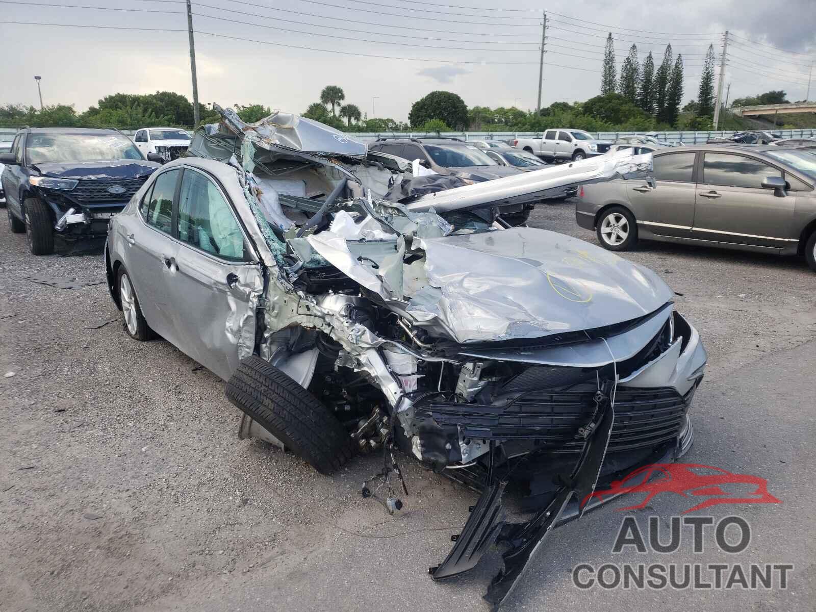 TOYOTA CAMRY 2021 - 4T1C11AK6MU428052
