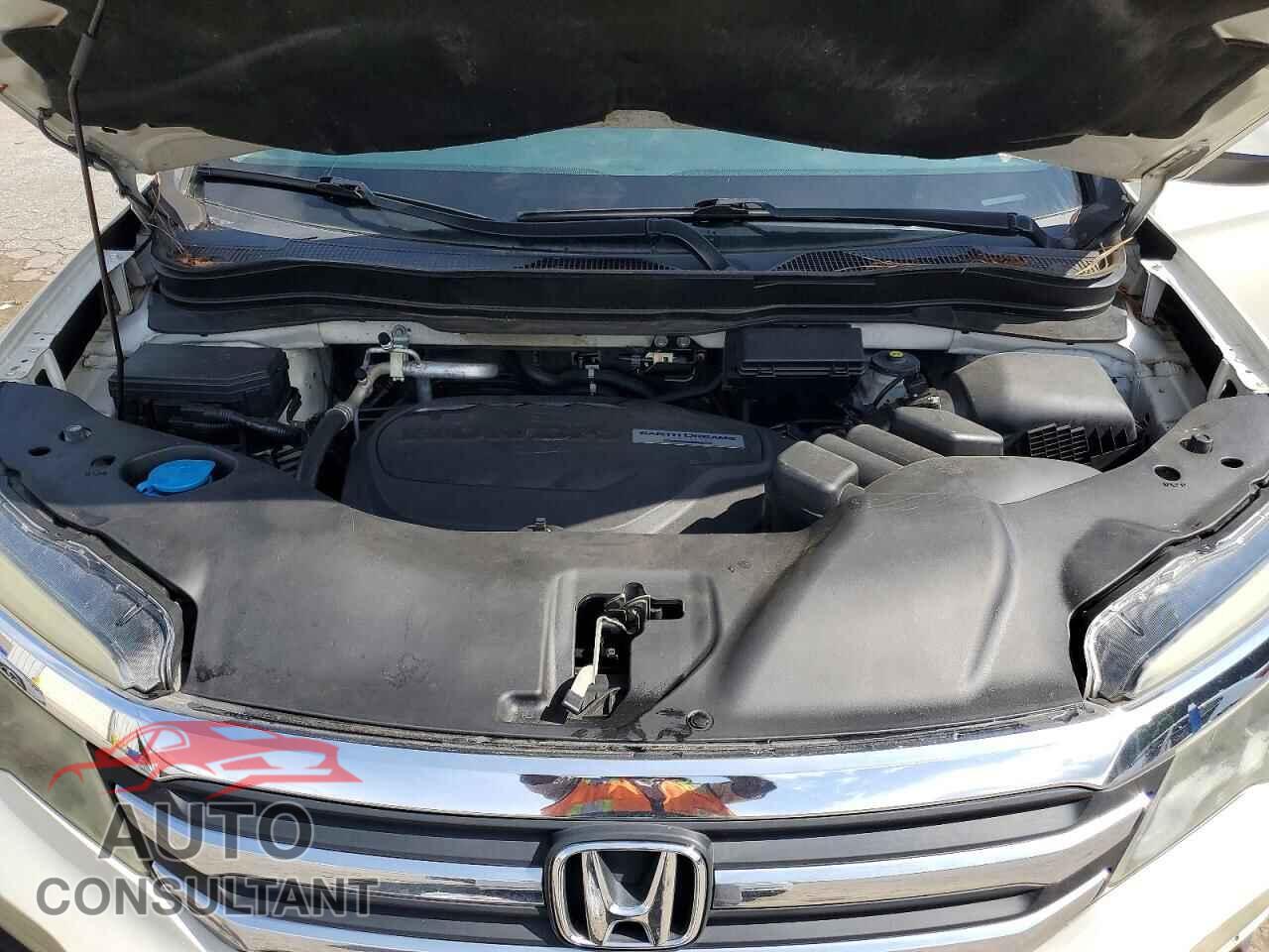 HONDA PILOT 2017 - 5FNYF5H52HB009665