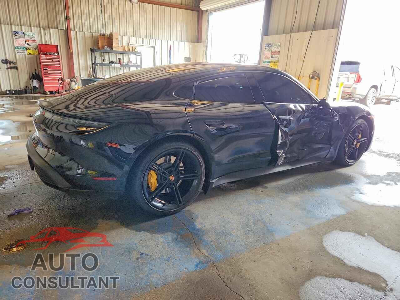 PORSCHE TAYCAN 2023 - WP0AA2Y13PSA10081