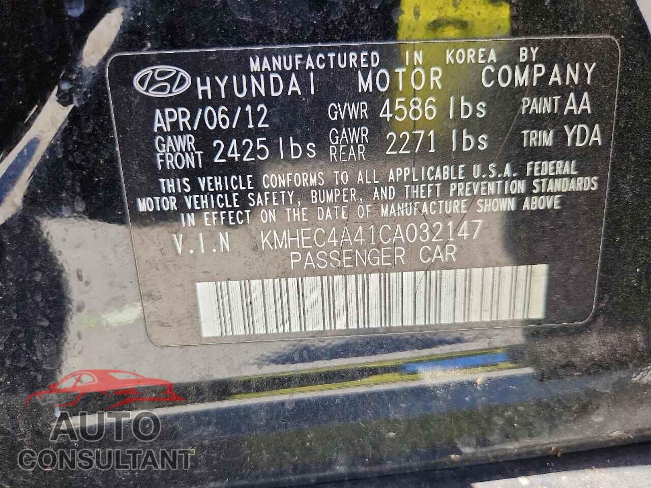 HYUNDAI SONATA 2012 - KMHEC4A41CA032147