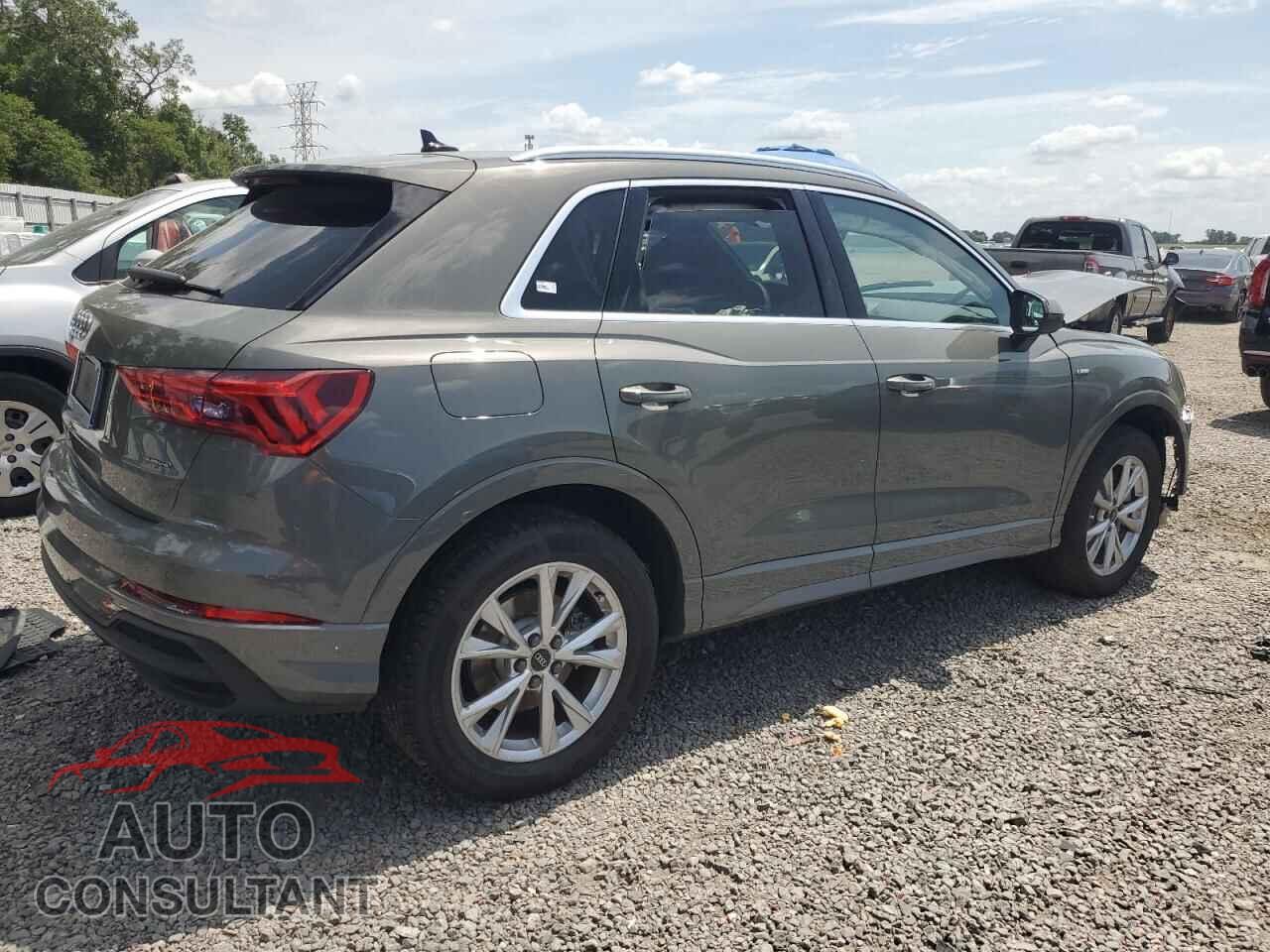AUDI Q3 2024 - WA1EECF33R1198357