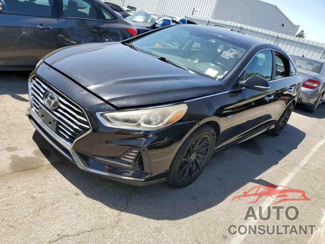 HYUNDAI SONATA 2018 - KMHE24L31JA080073