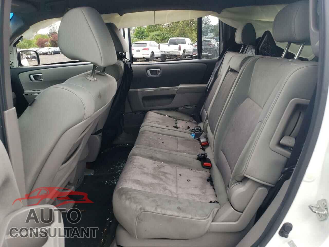 HONDA PILOT 2010 - 5FNYF3H44AB007742
