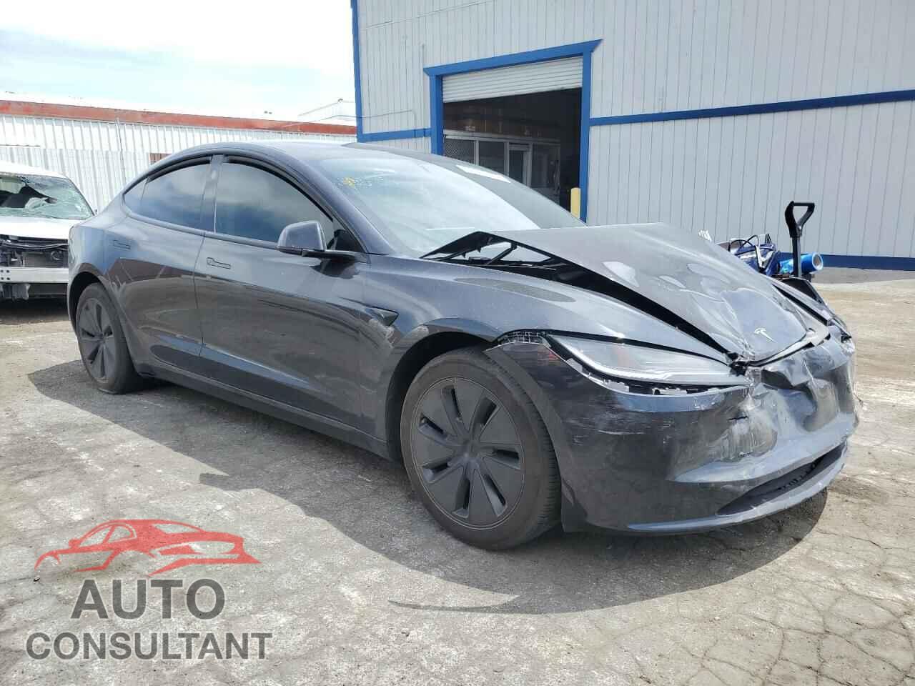 TESLA MODEL 3 2024 - 5YJ3E1EA4RF735892