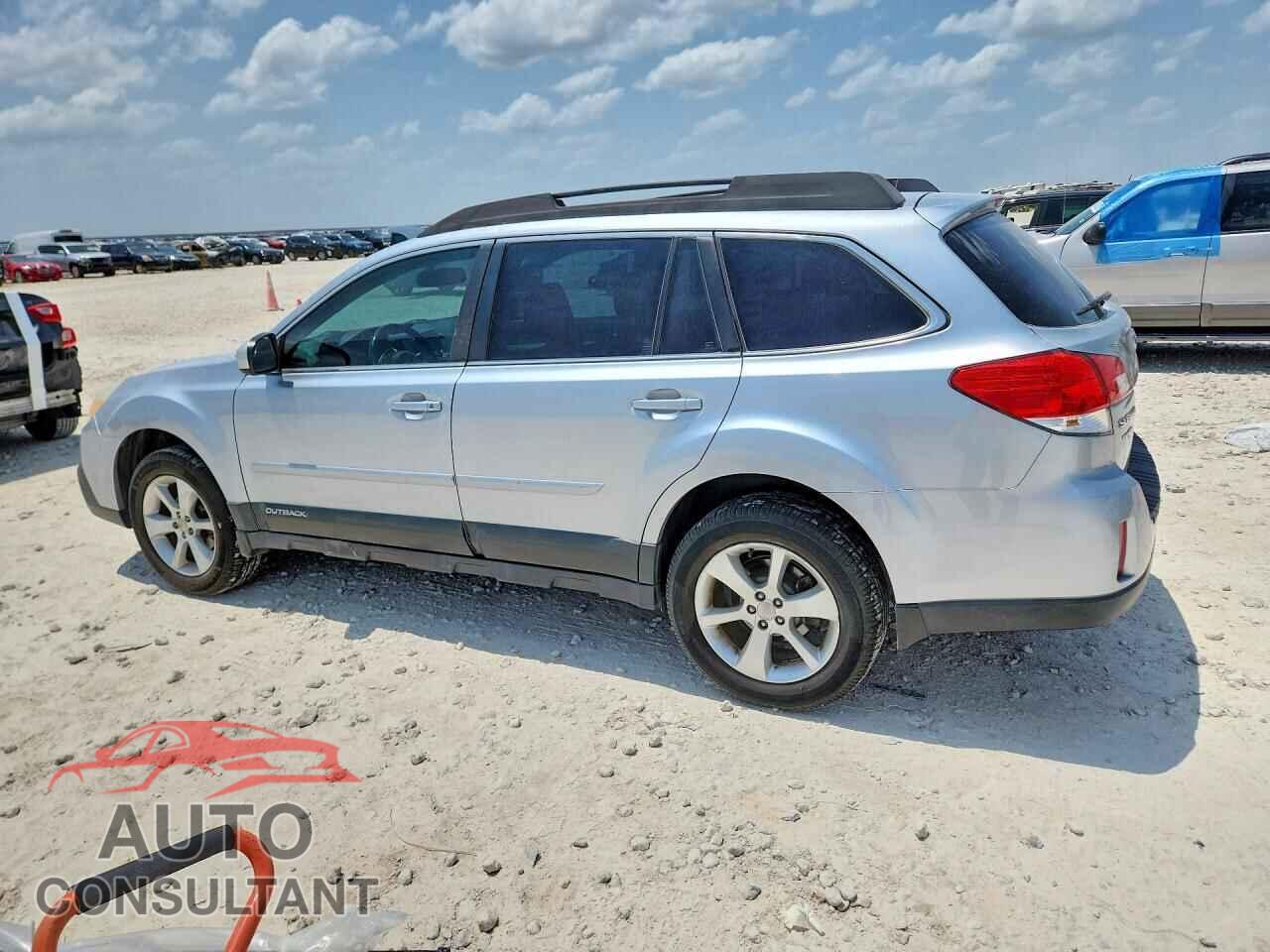 SUBARU OUTBACK 2013 - 4S4BRCCC5D3208204