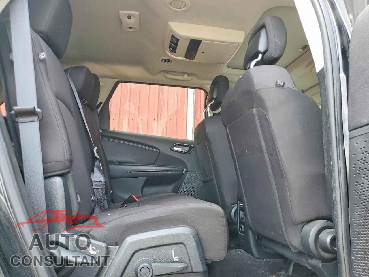 DODGE JOURNEY 2015 - 3C4PDCCGXFT643402