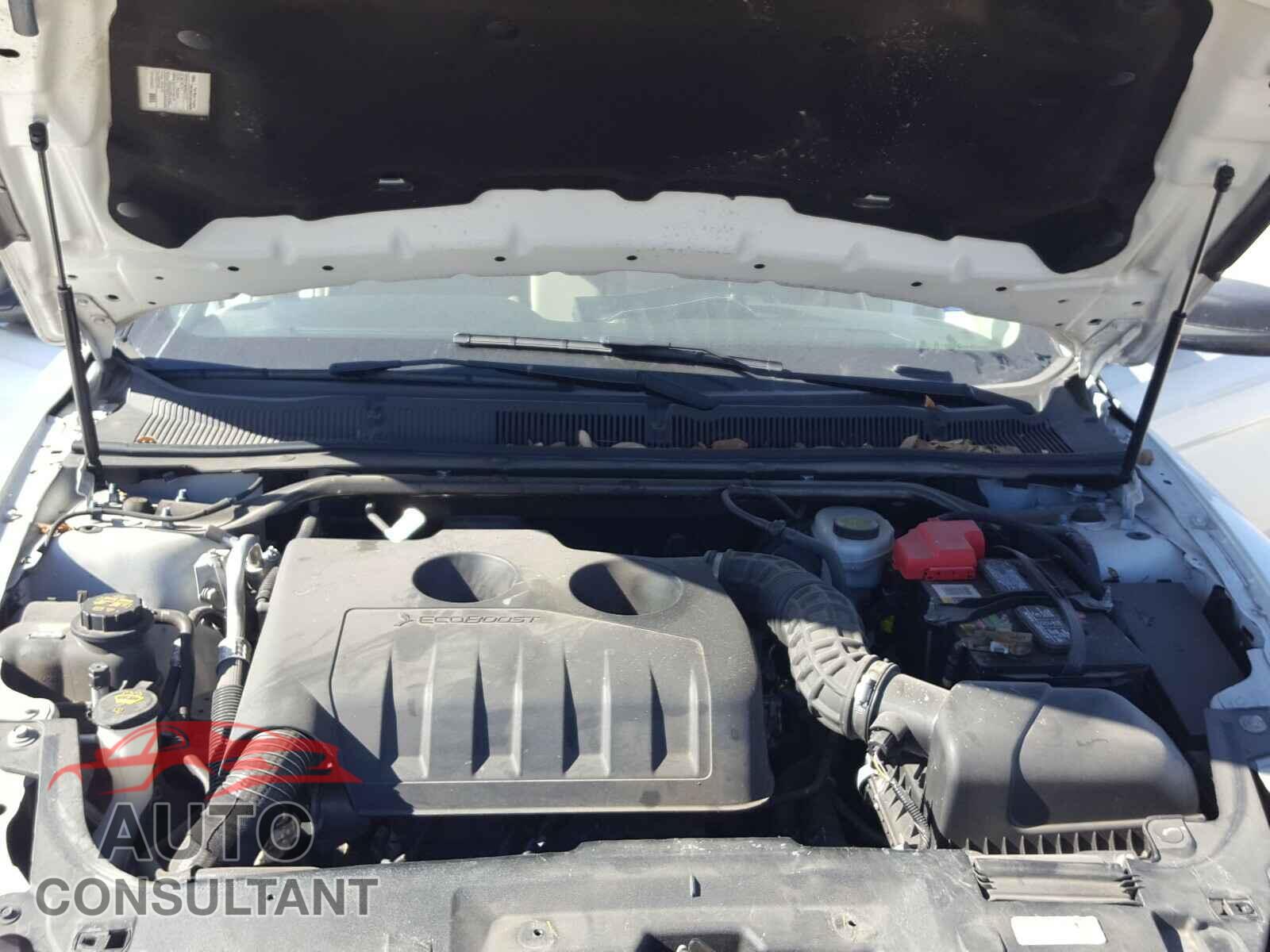 FORD TAURUS 2019 - 1FAHP2D91GG149155
