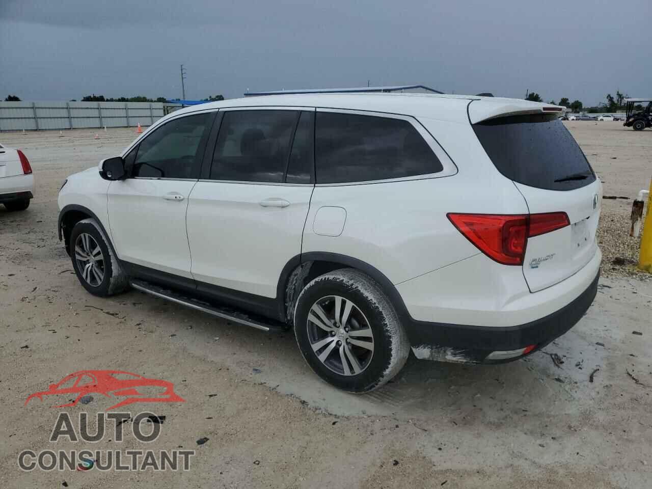 HONDA PILOT 2017 - 5FNYF5H33HB018731