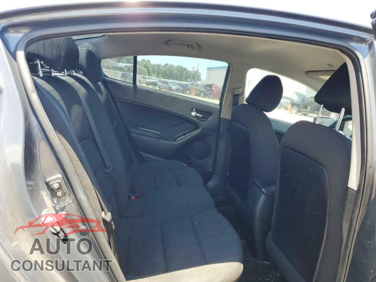 KIA FORTE 2016 - KNAFK4A61G5460177