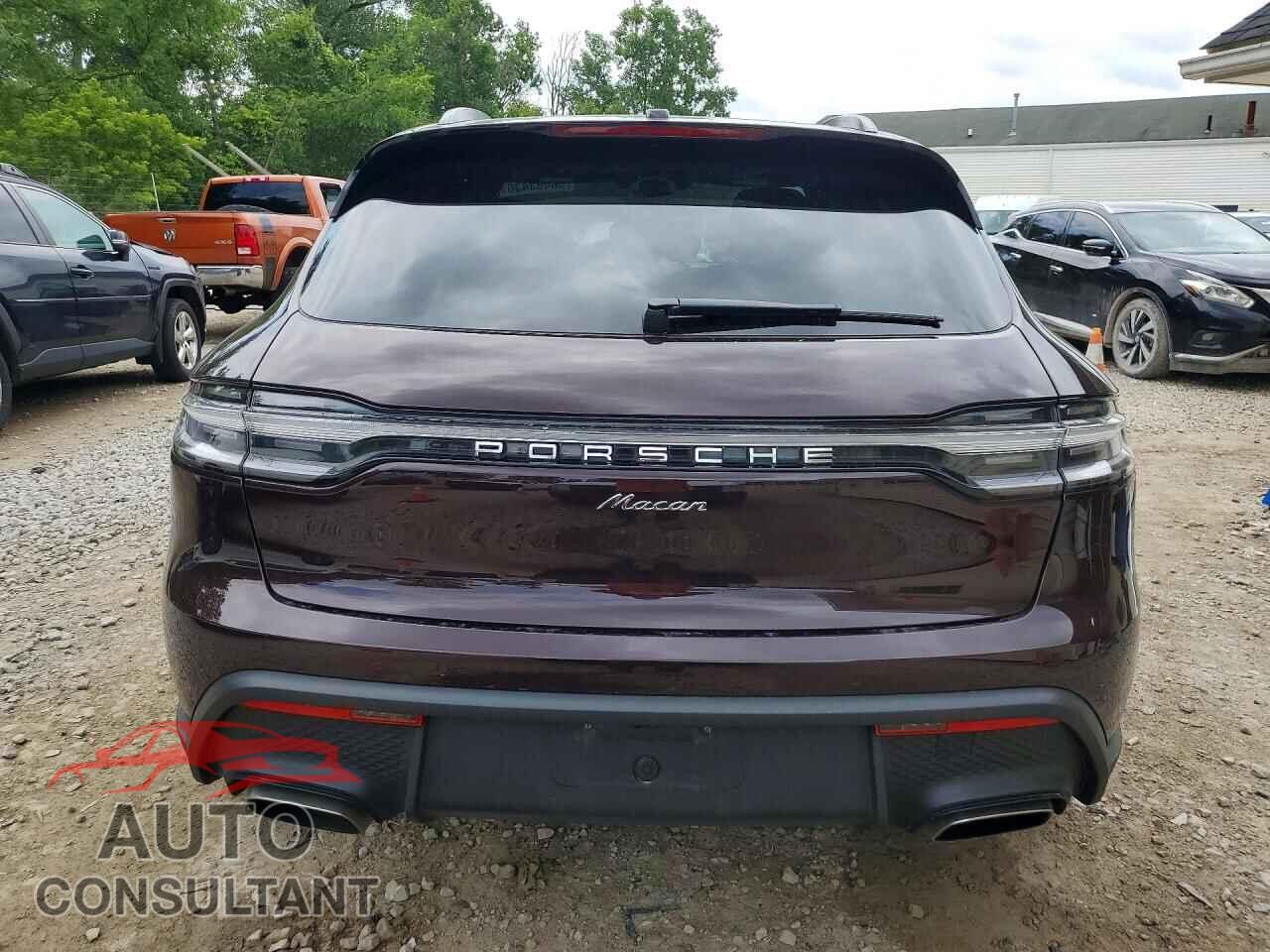 PORSCHE MACAN 2024 - WP1AA2A5XRLB20440