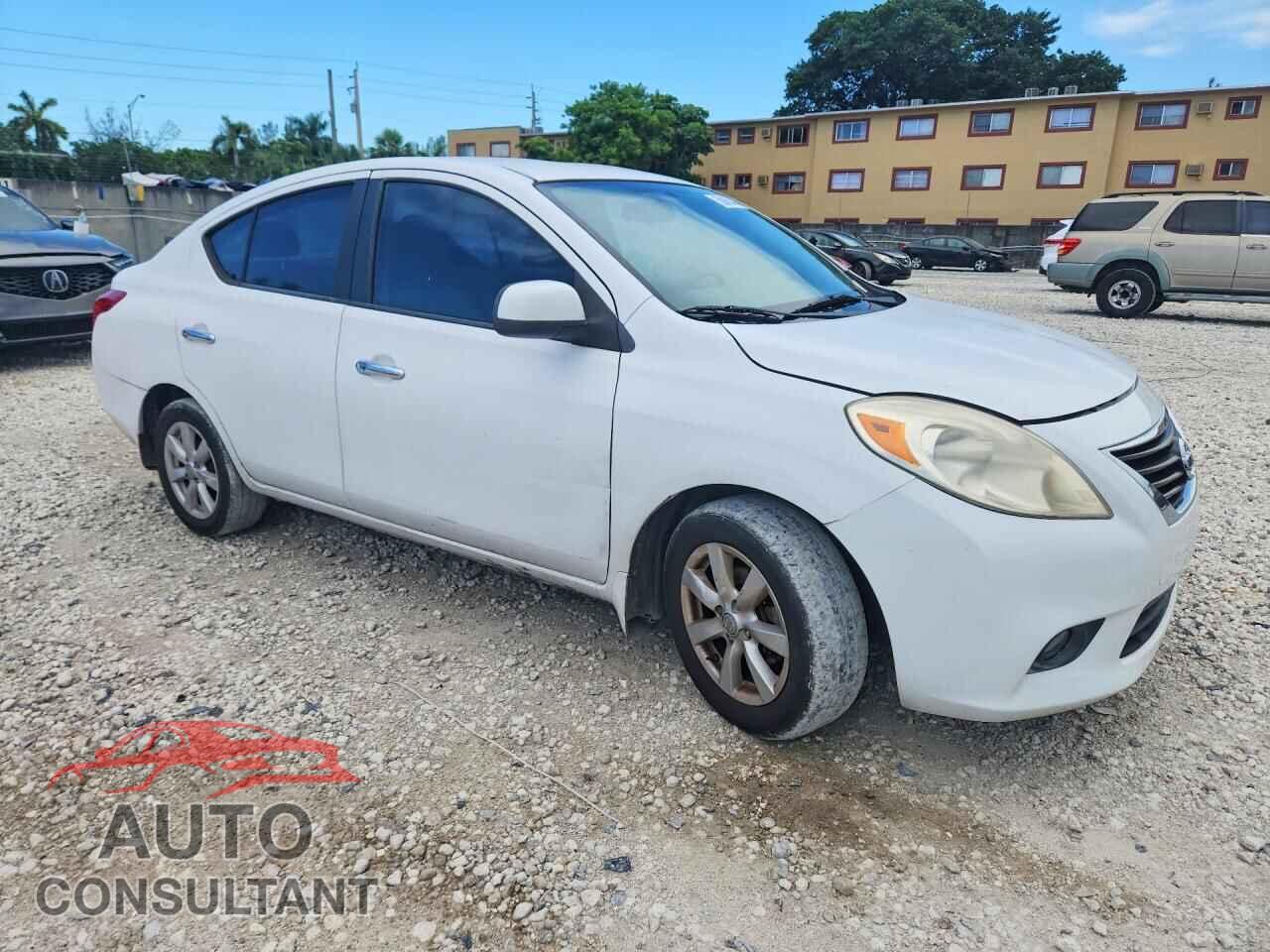 NISSAN VERSA 2012 - 3N1CN7AP9CL874635