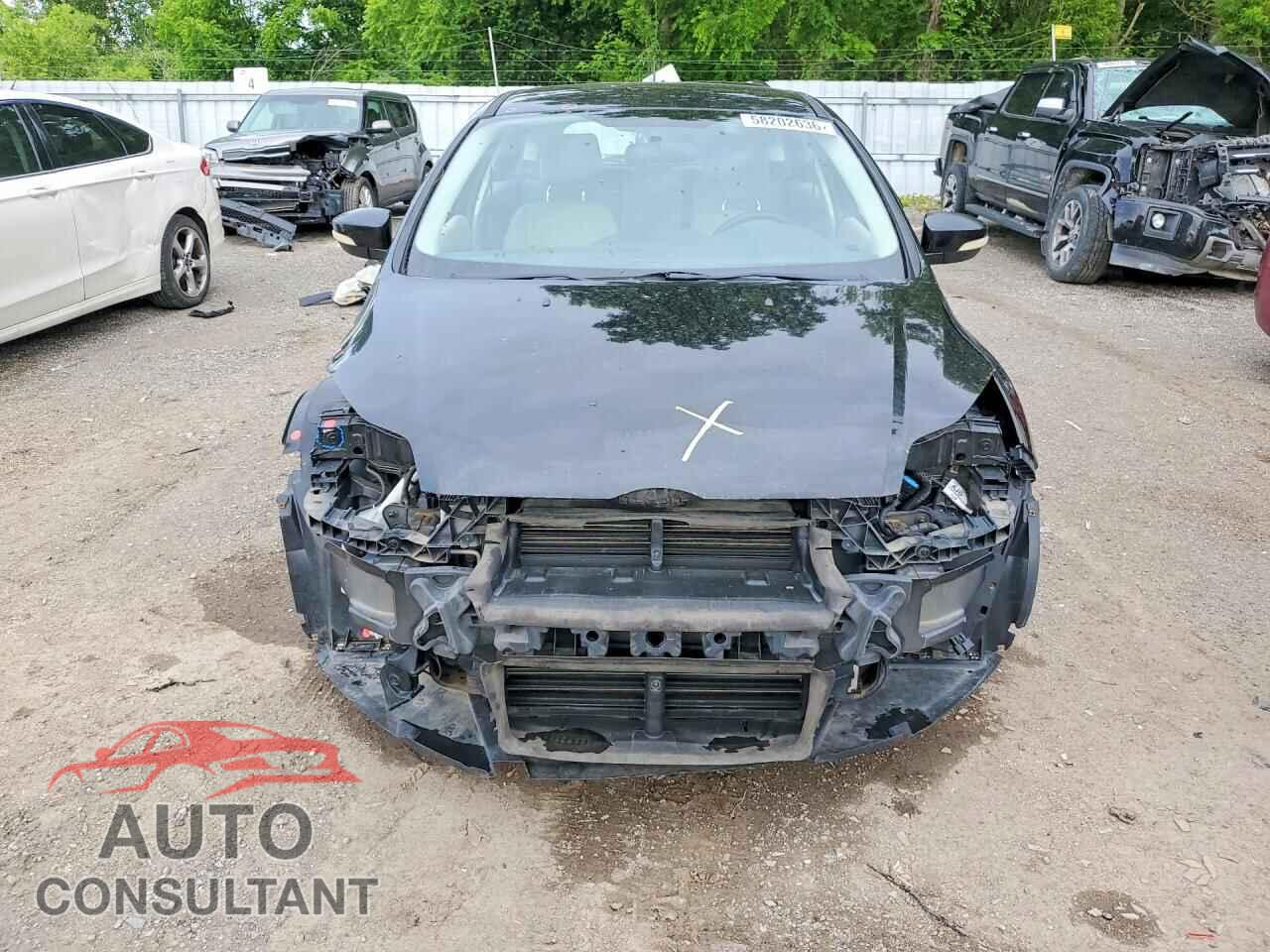 FORD FOCUS 2012 - 1FAHP3M25CL144180